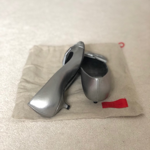 100% Authentic Valentino Garavani Silver Heels - Picture 4 of 5